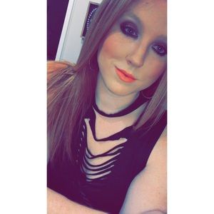 Meet your Posher, Caroline